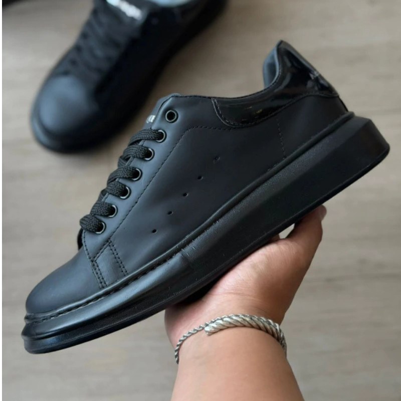 Alexander Mqueen " Triple Black"