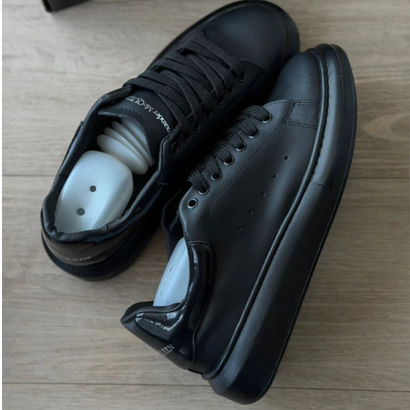 Alexander Mqueen " Triple Black"