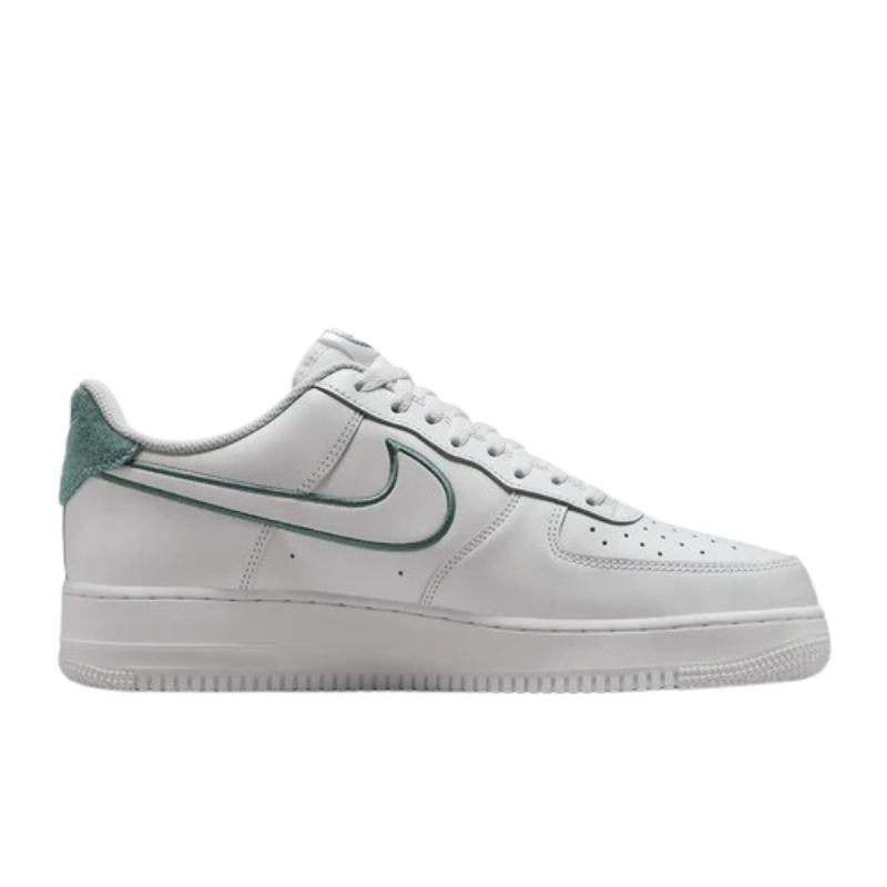 Nike Air Force 1 '07 LV8