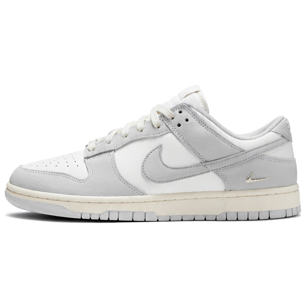 Nike Dunk Low Silver Swoosh "Cool Grey"