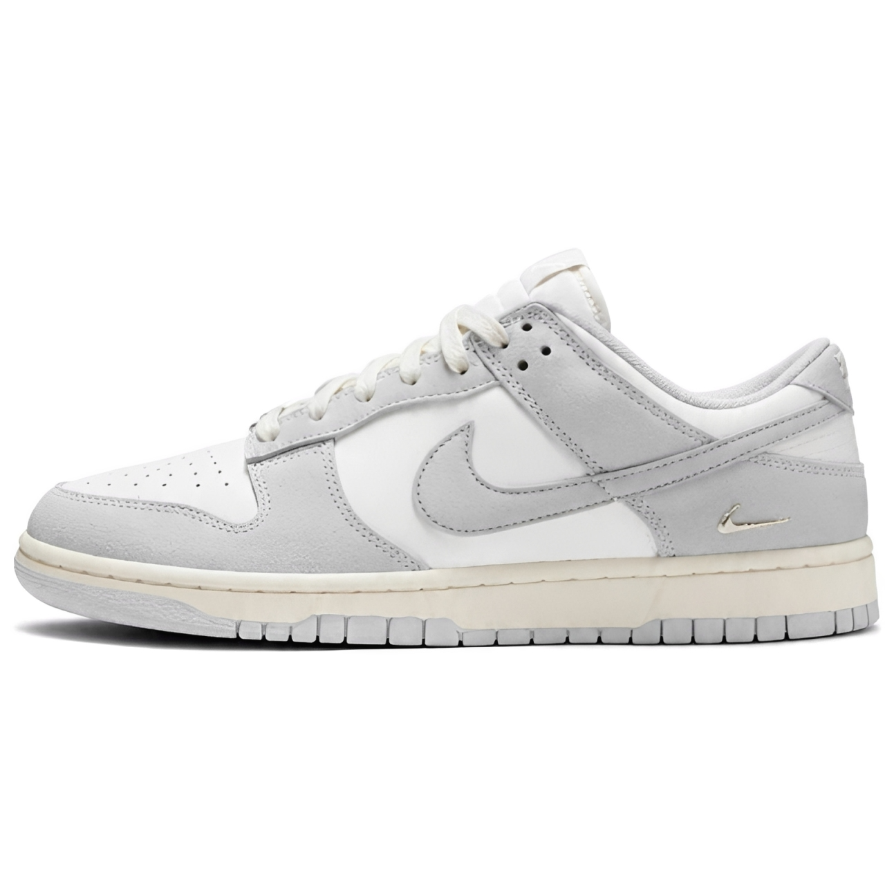 Nike Dunk Low Silver Swoosh "Cool Grey"