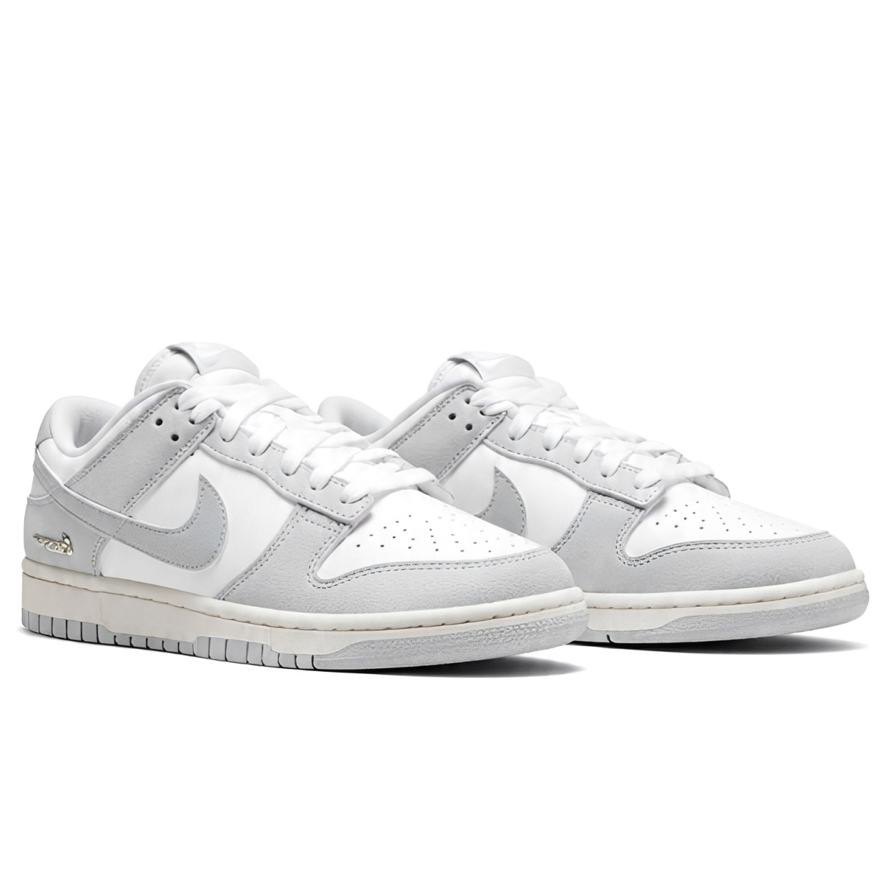 Nike Dunk Low Silver Swoosh "Cool Grey"