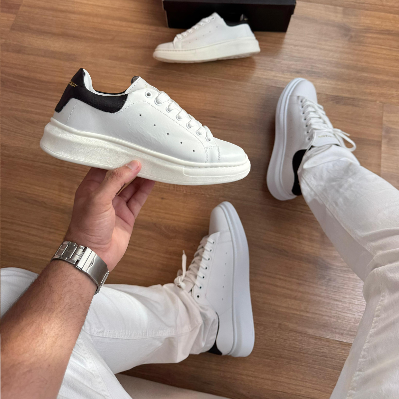 Alexander Mcqueen Oversized "White Black"