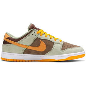 Nike Dunk Low SE "Dusty Olive"