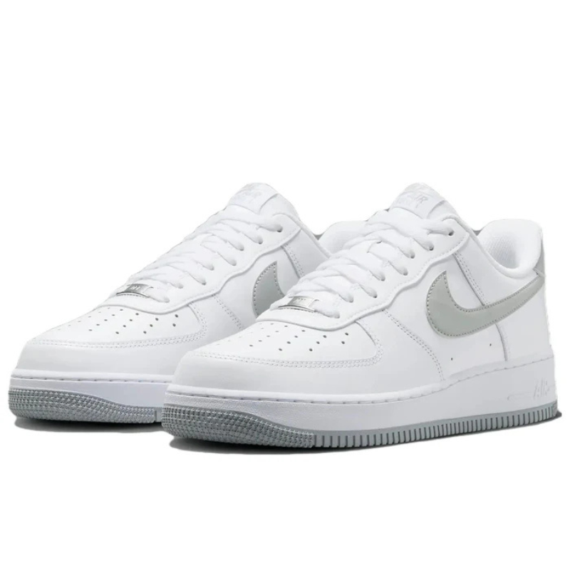 Air Force 1 '07 “White Smoke Grey”