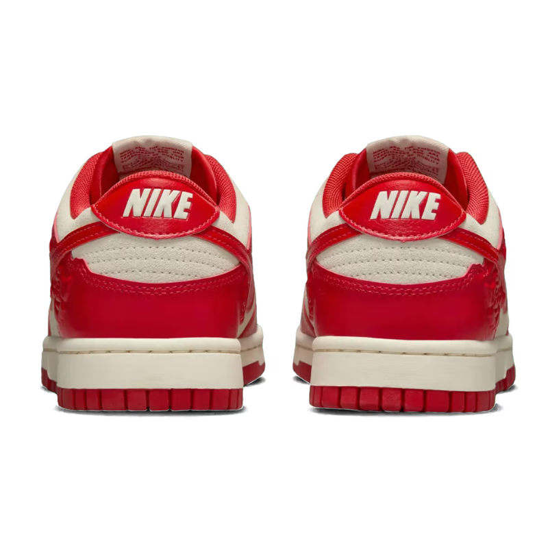 Nike Dunk Low "Red Roses"