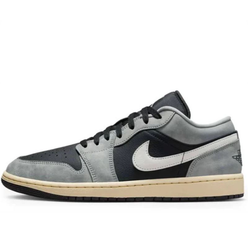 Nike Air Jordan 1 Low "Light Smoke Grey"