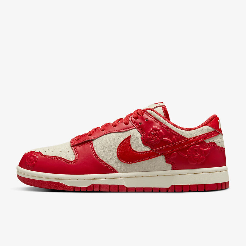 Nike Dunk Low "Red Roses"