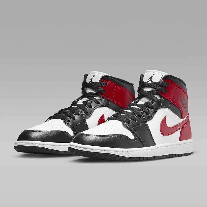Nike Air Jordan 1 Mid "Chicago Black Toe".