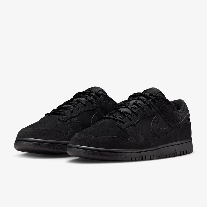 Nike Dunk Low Retro SE "Triple Black"